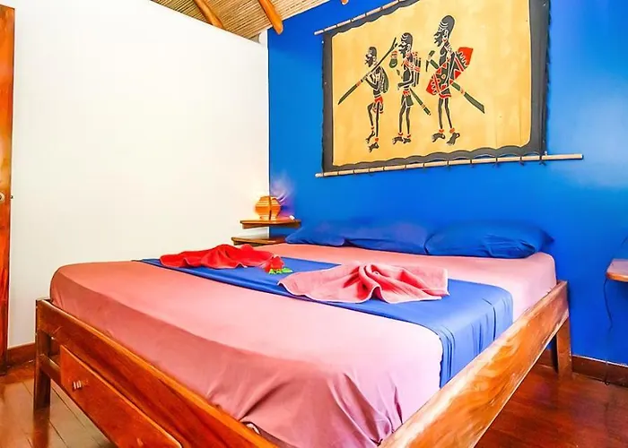 Sol Y Luna Lodge Playa Grande