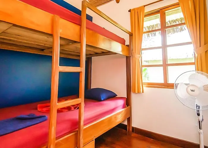 Sol Y Luna Lodge *